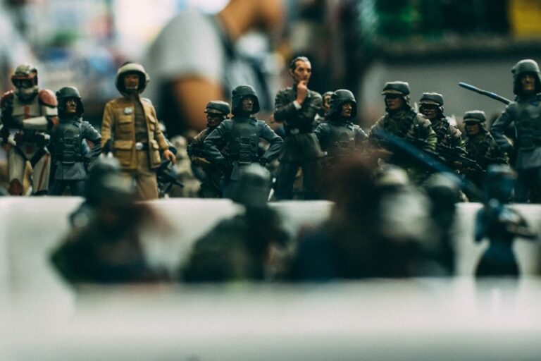 Como criar uma coleção de figuras de ação vintage: dicas e truques para iniciantes
