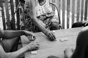 Como reviver jogos de tabuleiro clássicos com a família: dicas e estratégias eficazes