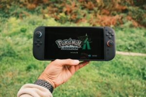 Consoles portáteis: Nintendo Switch OLED vs. Steam Deck.